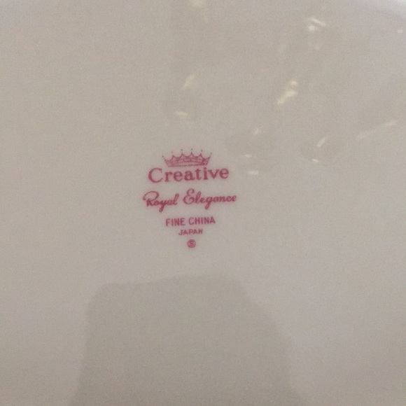 Royal Elegance Serving Bowl - Picture 4 of 4